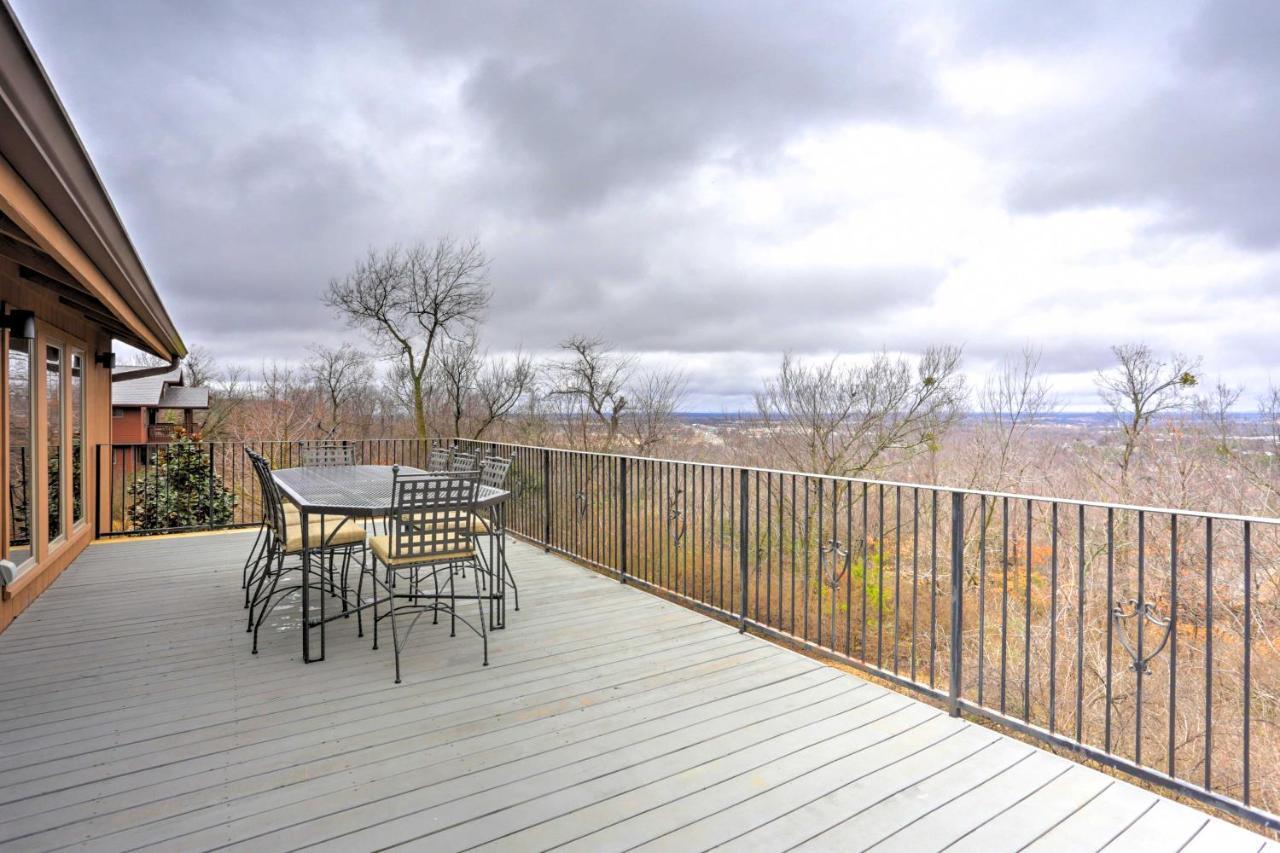 Beautiful Central Fayetteville Townhome With Views! Екстериор снимка